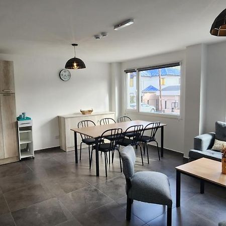 Pey Kau Lägenhet Ushuaia Exteriör bild